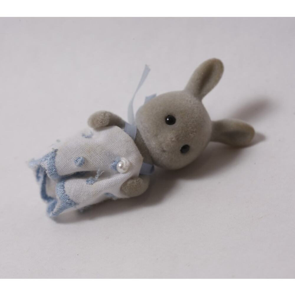 1980s Sylvanian Families Babblebrook Baby Rabbit Flocked Doll ~ 260812-WH 1244